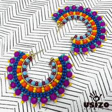 Load image into Gallery viewer, Zola C-Hoop Earrings Medium