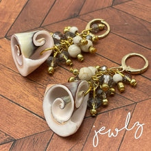 Load image into Gallery viewer, Spiral Shell Earrings