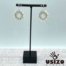 Load image into Gallery viewer, Baby O Pearl Circle Earrings