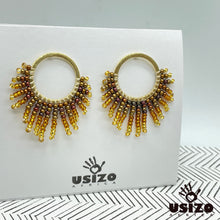Load image into Gallery viewer, Umusa Studs 2cm